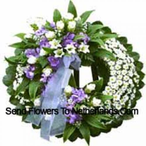 Pleasing Wreath Made of White Flowers