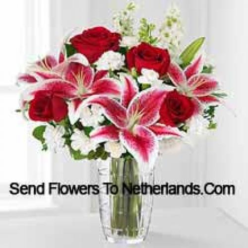 Rozen en Lelies met Assortiment Witte Bloemen